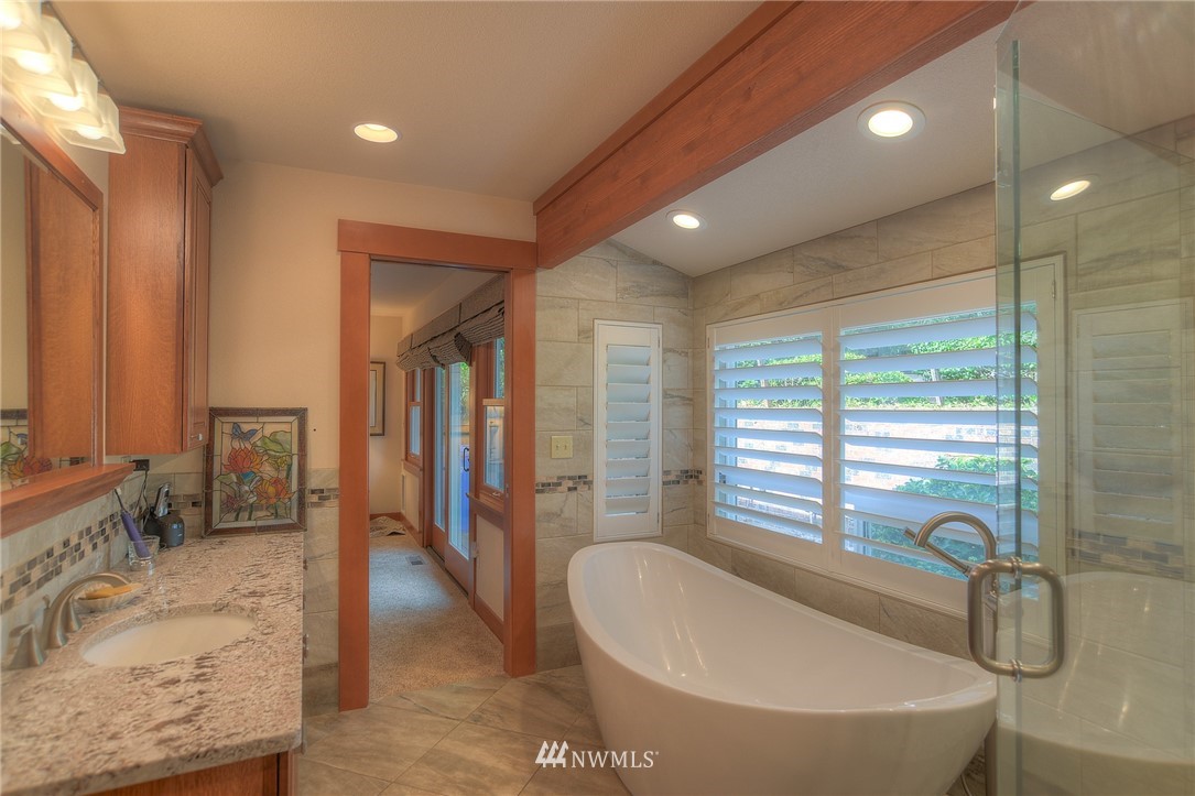 2723 Country Club Road Northwest Olympia, WA 98502 - Photo 21 of 25 Gallery Image 21