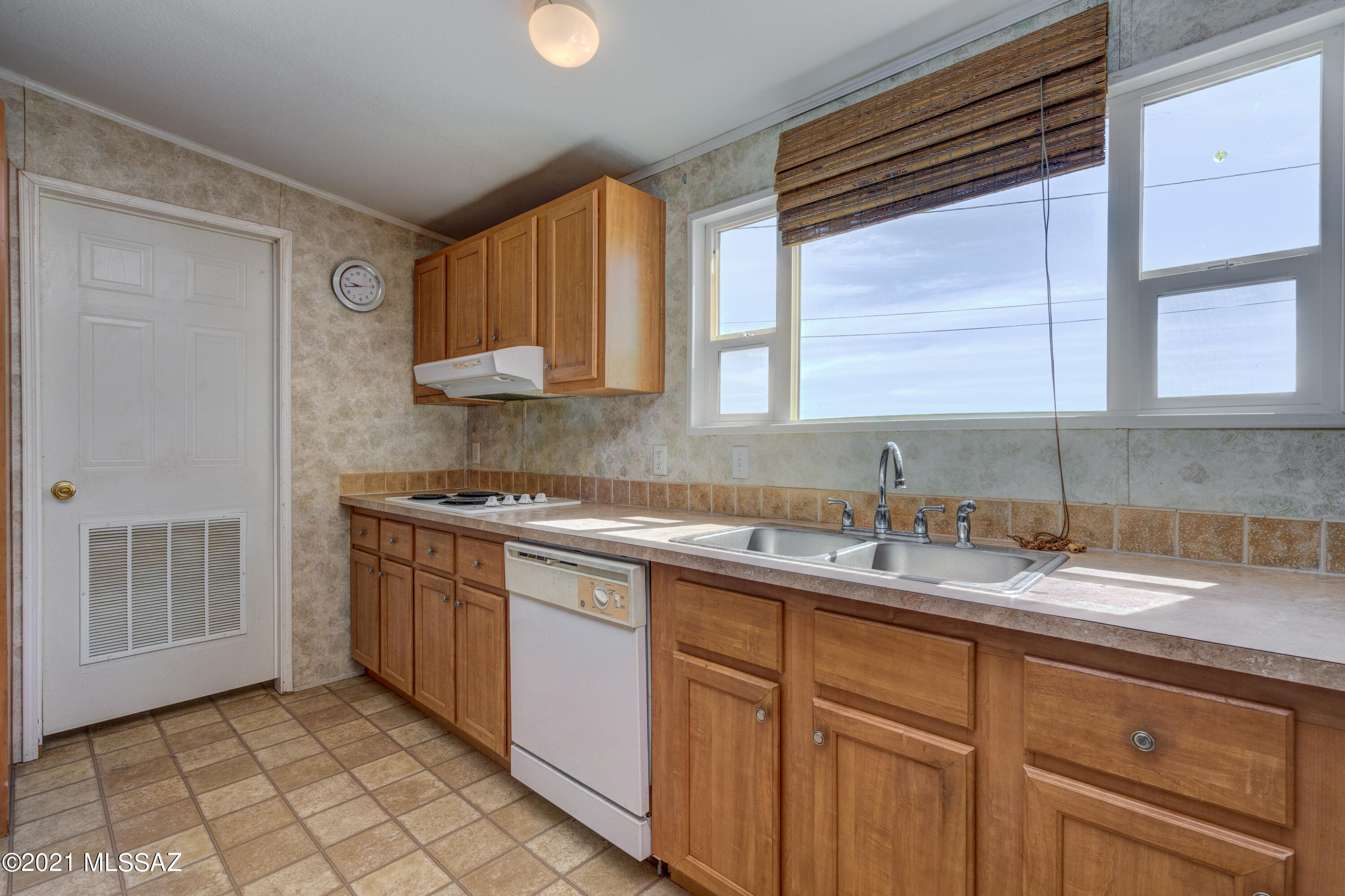 13761 Cortel Road Tucson, AZ 85736 - Photo 21 of 50 Gallery Image 21