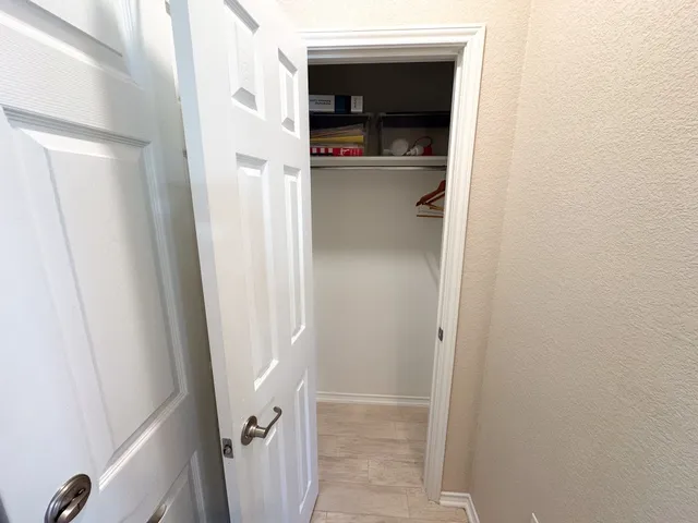 $2,200 | 100 Sunbird Court, Georgetown, TX 78633