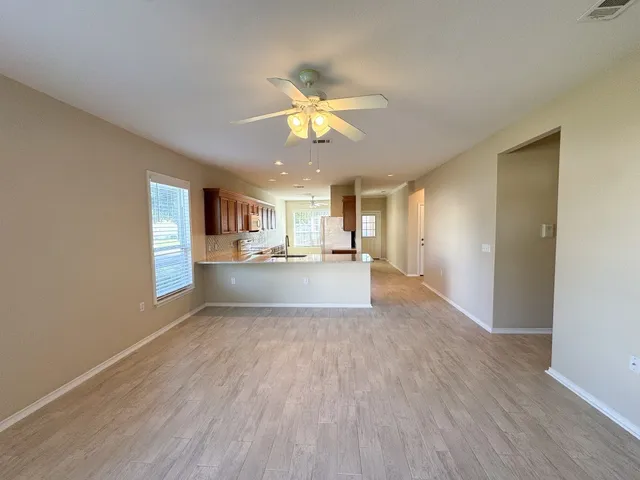 $2,200 | 100 Sunbird Court, Georgetown, TX 78633