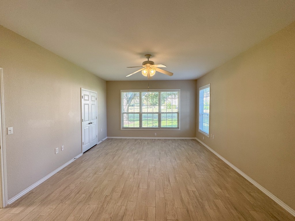 100 Sunbird Court Georgetown, TX 78633 - Photo 20 of 40 Primary Bedroom