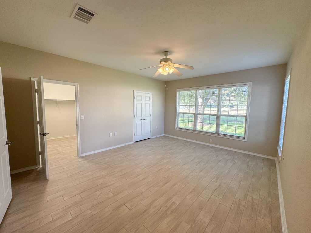 100 Sunbird Court Georgetown, TX 78633 - Photo 21 of 40 Primary Bedroom