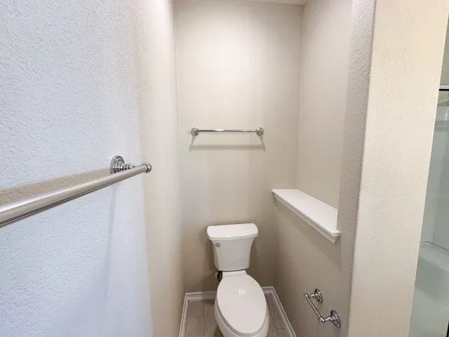 $2,200 | 100 Sunbird Court, Georgetown, TX 78633