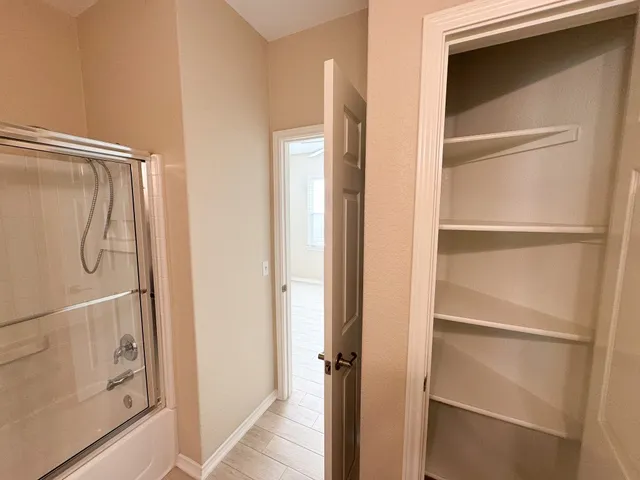 $2,200 | 100 Sunbird Court, Georgetown, TX 78633