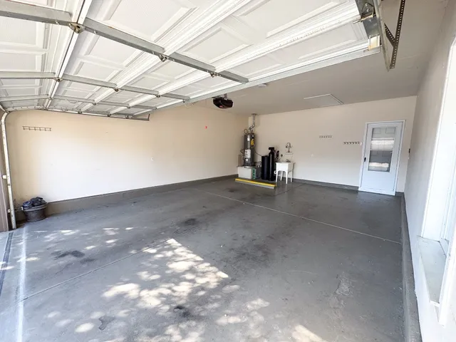 $2,200 | 100 Sunbird Court, Georgetown, TX 78633