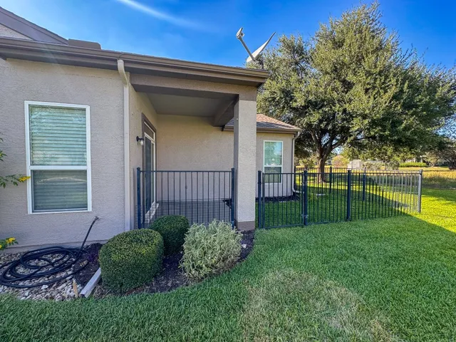 $2,200 | 100 Sunbird Court, Georgetown, TX 78633