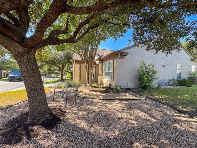 $2,200 | 100 Sunbird Court, Georgetown, TX 78633