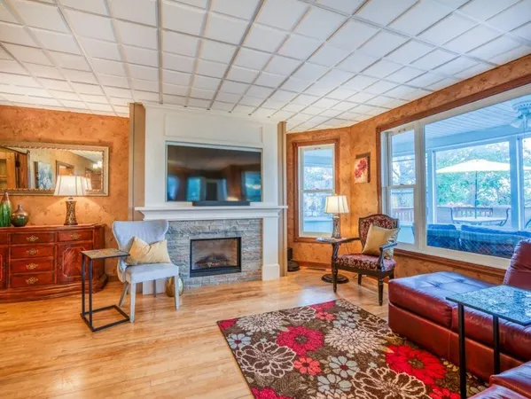 $495,000 | 915 Lake Boulevard Northeast, Bemidji, MN 56601