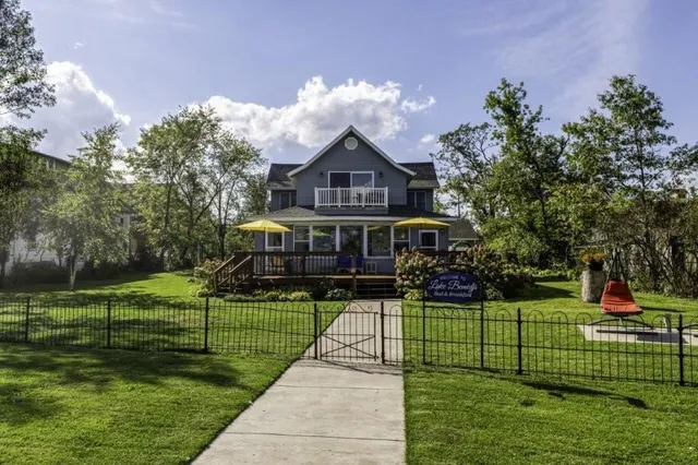 $518,900 | 915 Lake Boulevard Northeast, Bemidji, MN 56601