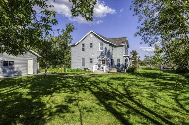 $518,900 | 915 Lake Boulevard Northeast, Bemidji, MN 56601