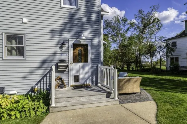 $495,000 | 915 Lake Boulevard Northeast, Bemidji, MN 56601
