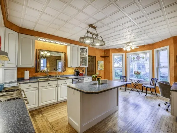 $495,000 | 915 Lake Boulevard Northeast, Bemidji, MN 56601