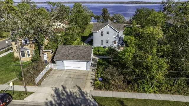 $518,900 | 915 Lake Boulevard Northeast, Bemidji, MN 56601