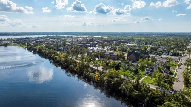 $518,900 | 915 Lake Boulevard Northeast, Bemidji, MN 56601