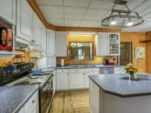 $518,900 | 915 Lake Boulevard Northeast, Bemidji, MN 56601