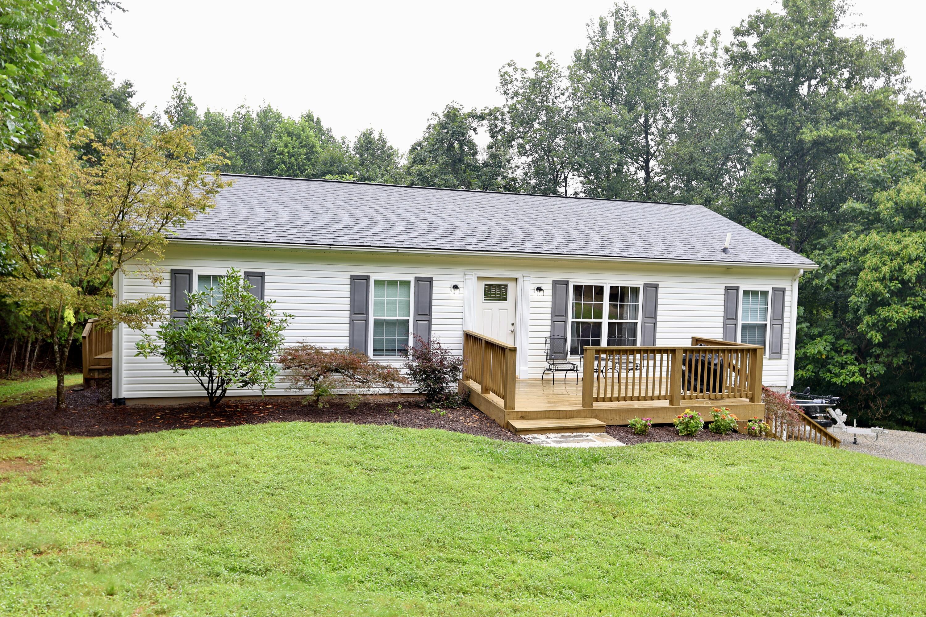 2750 Rutrough Road Southeast Roanoke, VA 24014 - Photo 2 of 40 Front Exterior