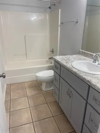 $1,575 | 1600 Newport Place, Unit 8, Kenner, LA 70065
