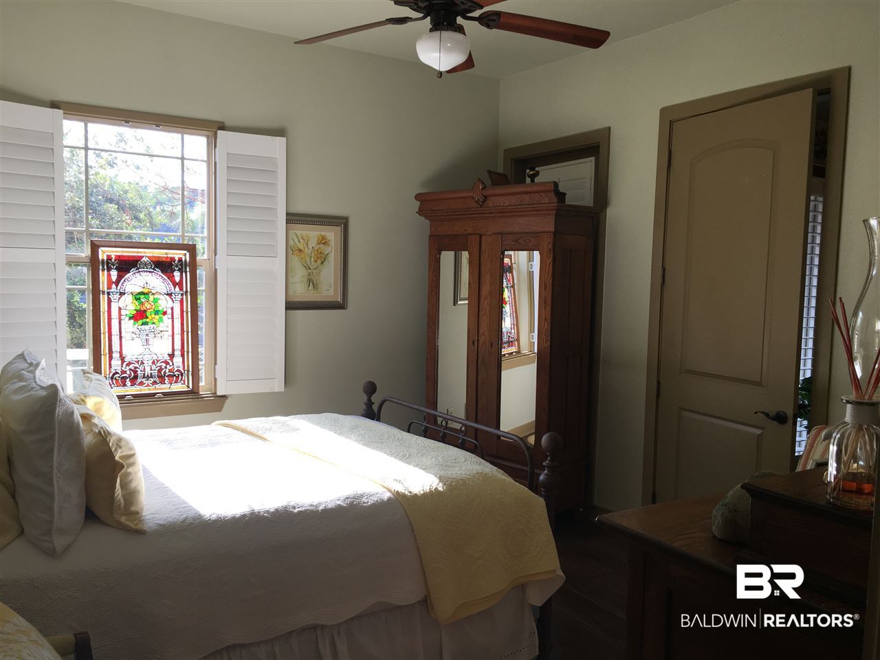 1430 Regency Road, Unit E203 Gulf Shores, AL 36542 - Photo 13 of 38 Large master suite and bath
