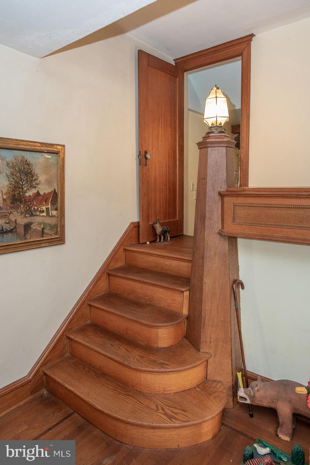 724 East Manoa Road Havertown, PA 19083 - Photo 6 of 36 Stairs