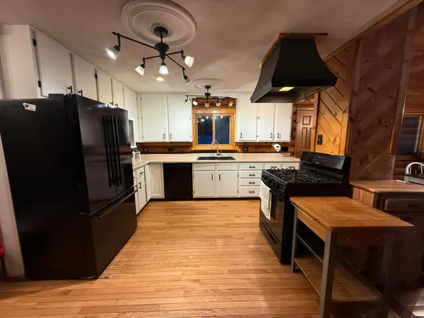 $499,900 | 22450 Kodiak Road, Clifton, WI 54638