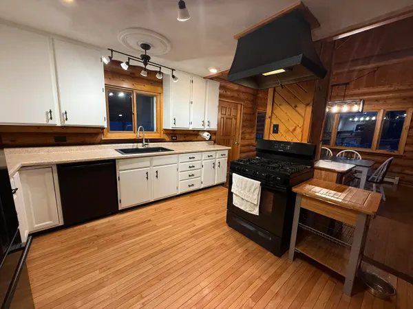 $480,000 | 22450 Kodiak Road, Clifton, WI 54638