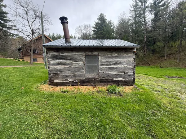 $480,000 | 22450 Kodiak Road, Clifton, WI 54638