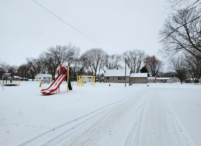 $225,000 | 330 1st Street West, Lake Lillian, MN 56253