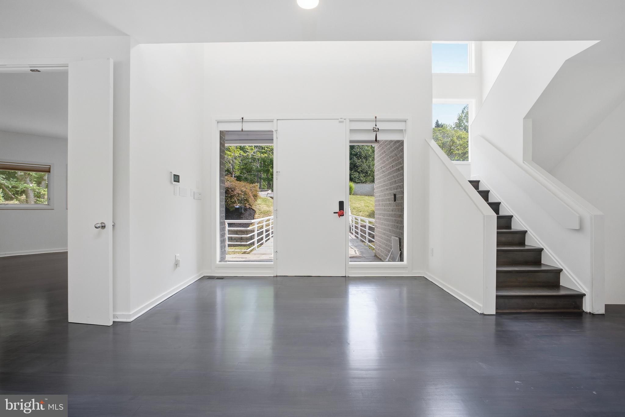 7545 Potomac Fall Road McLean, VA 22102 - Photo 6 of 89