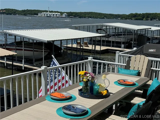 $899,900 | 59 Ginger Point, Lake Ozark, MO 65049