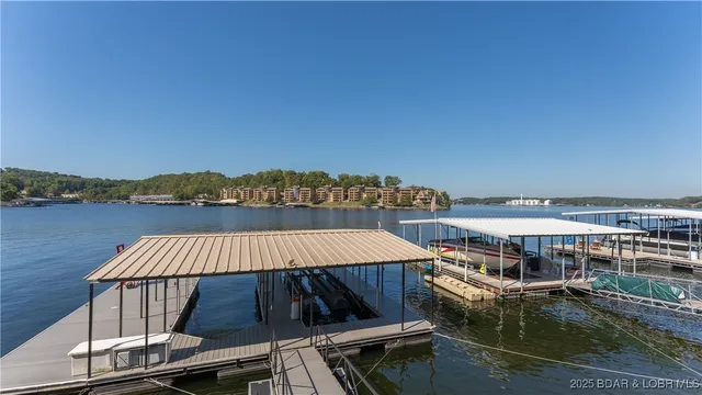 $899,900 | 59 Ginger Point, Lake Ozark, MO 65049