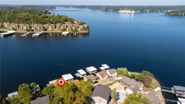 $899,900 | 59 Ginger Point, Lake Ozark, MO 65049