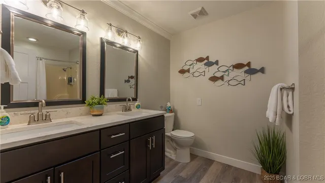 $899,900 | 59 Ginger Point, Lake Ozark, MO 65049