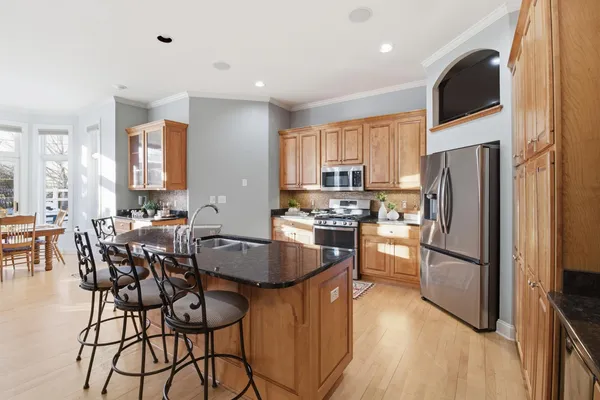 $989,000 | W132-n6509 West View Court, Menomonee Falls, WI 53051