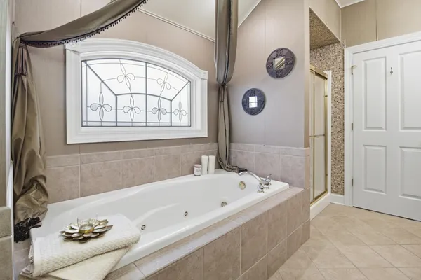 $989,000 | W132-n6509 West View Court, Menomonee Falls, WI 53051