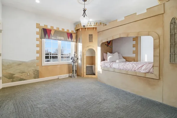 $989,000 | W132-n6509 West View Court, Menomonee Falls, WI 53051