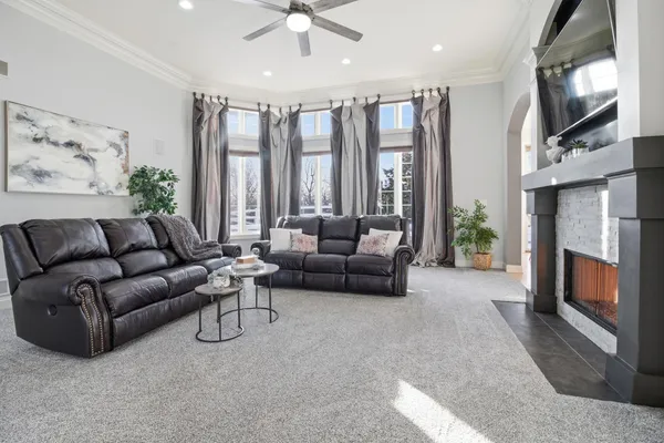 $989,000 | W132-n6509 West View Court, Menomonee Falls, WI 53051