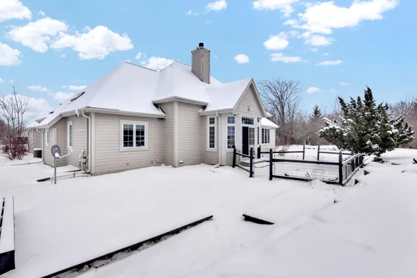 $989,000 | W132-n6509 West View Court, Menomonee Falls, WI 53051