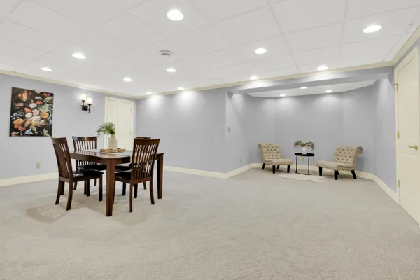 $989,000 | W132-n6509 West View Court, Menomonee Falls, WI 53051