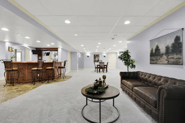 $989,000 | W132-n6509 West View Court, Menomonee Falls, WI 53051