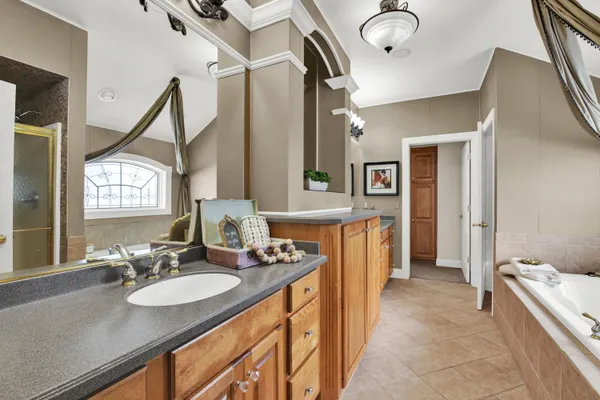 $989,000 | W132-n6509 West View Court, Menomonee Falls, WI 53051