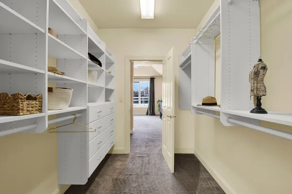 $989,000 | W132-n6509 West View Court, Menomonee Falls, WI 53051