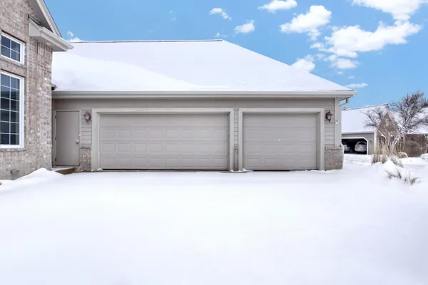 $989,000 | W132-n6509 West View Court, Menomonee Falls, WI 53051