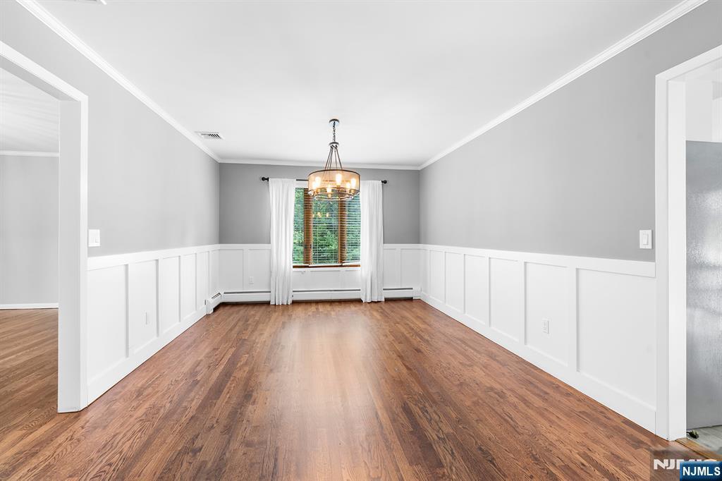 4 Daniel Lane Butler, NJ 07405 - Photo 9 of 47