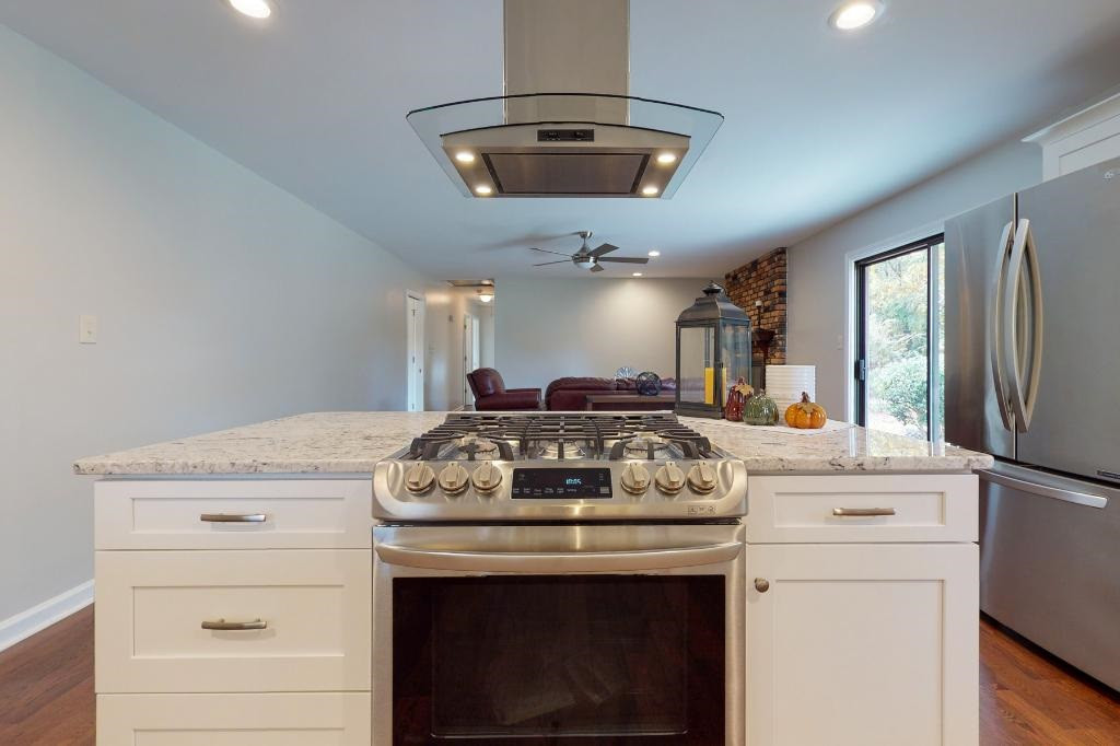 5321 Edgewood Road Raleigh, NC 27609 - Photo 11 of 28 Photo 12