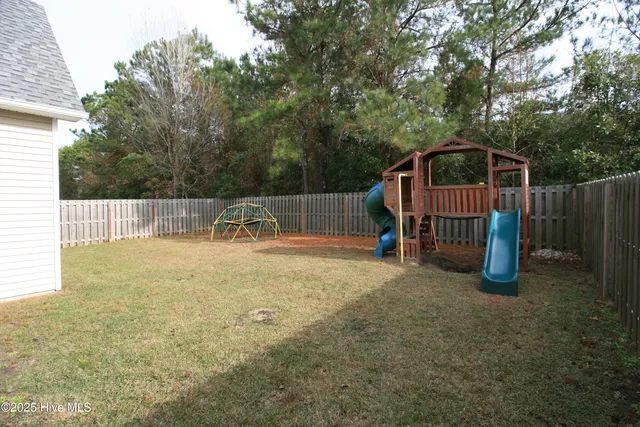 $2,600 | 4624 Parsons Mill Drive, Castle Hayne, NC 28429