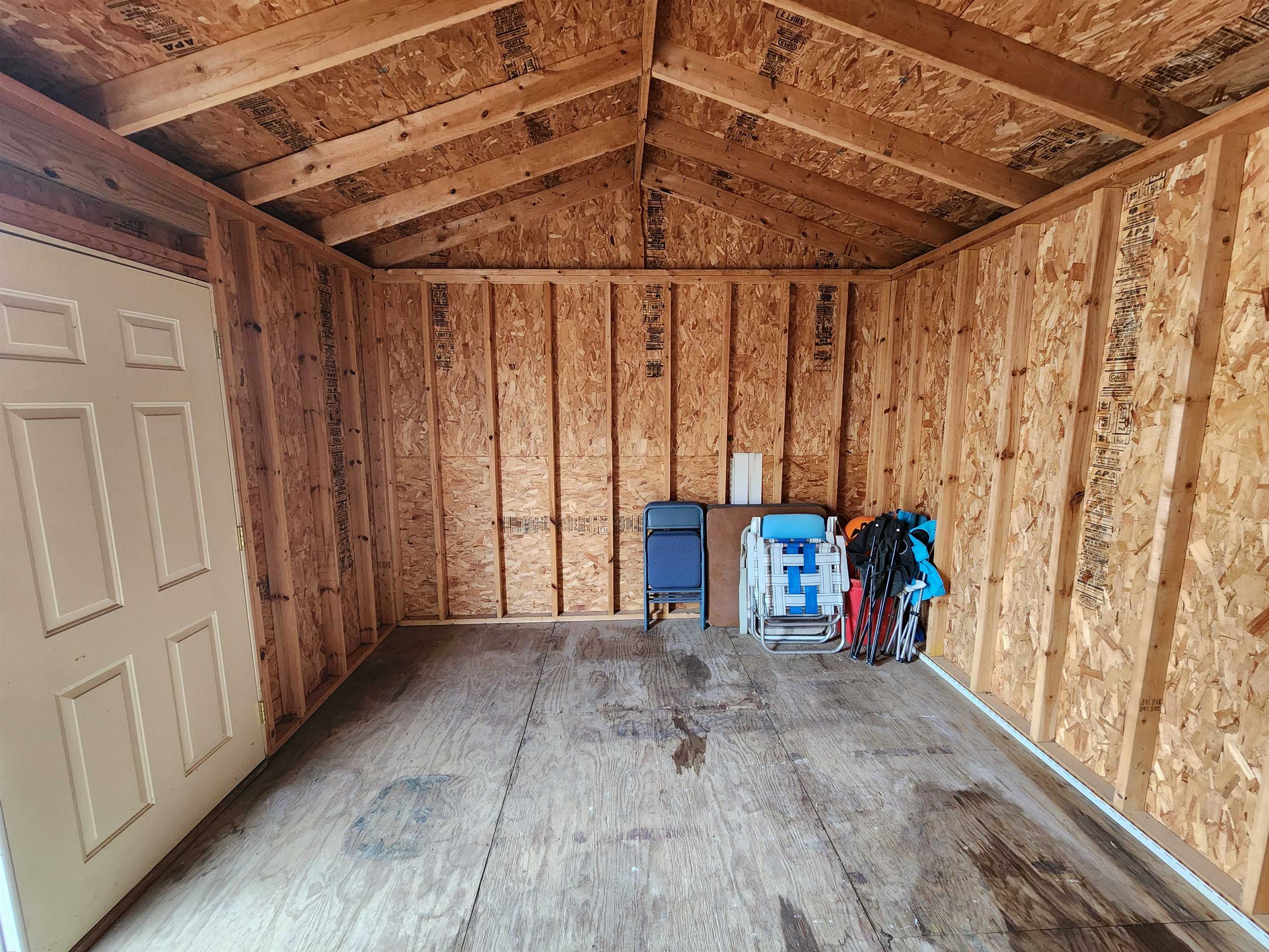 2071 Ellen Street Dubuque, IA 52002 - Photo 26 of 30 Gallery Image 26
