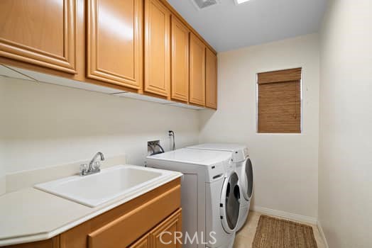 2710 Colorado River Road Blythe, CA 92225 - Photo 26 of 38 a utility room with dryer and washer