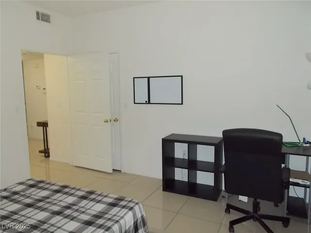 $1,875 | 855 North Stephanie Street, Unit 2312, Henderson, NV 89014