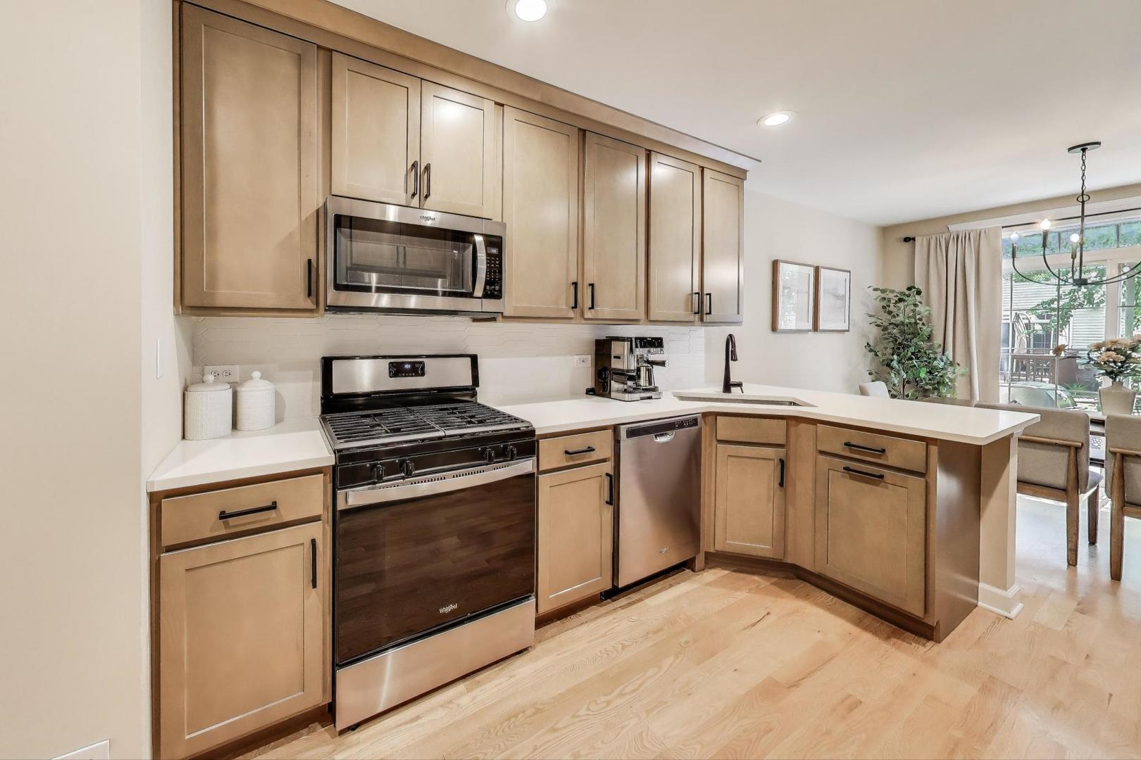 16765 South Sunset Ridge Court Lockport, IL 60441 - Photo 10 of 35 Gallery Image 10