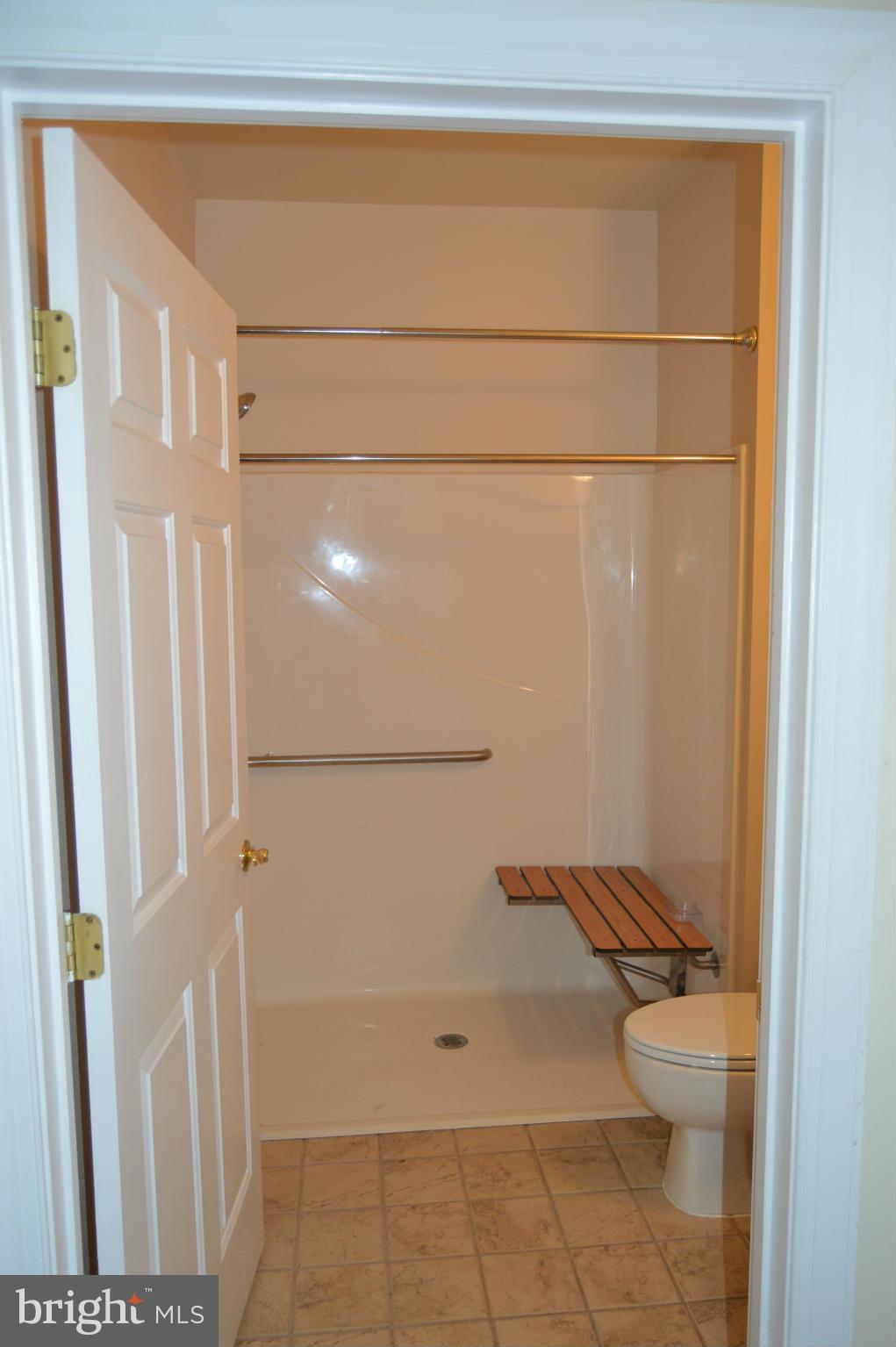 7502 Cavan Court Laurel, MD 20707 - Photo 24 of 27 Bath